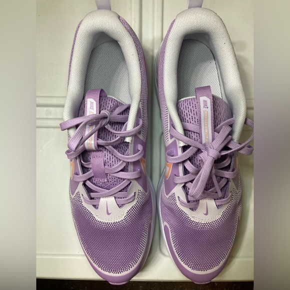 Nike Women's Lavender and Peach Athletic Shoes Cosmic Runners - Picture 3 of 8